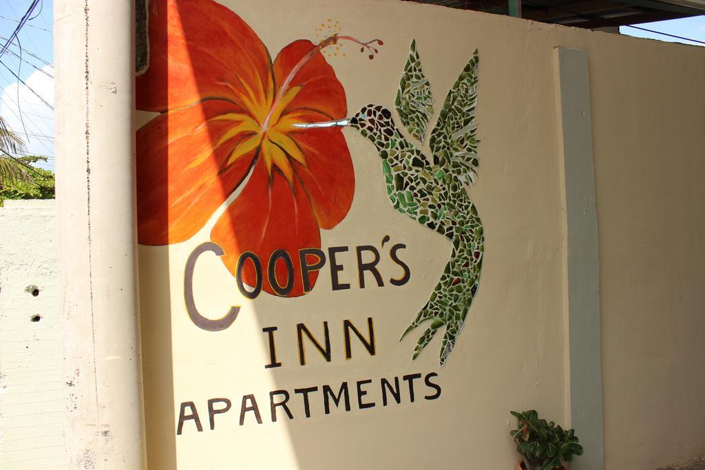 Cooper'S Inn Útila Habitación foto